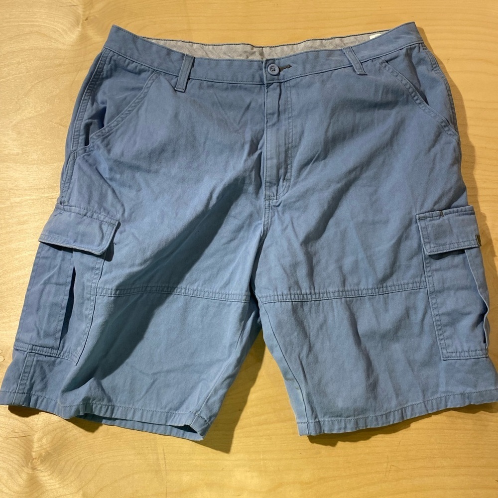 Wrangler Men's Blue Cargo Shorts 38 (LM)
